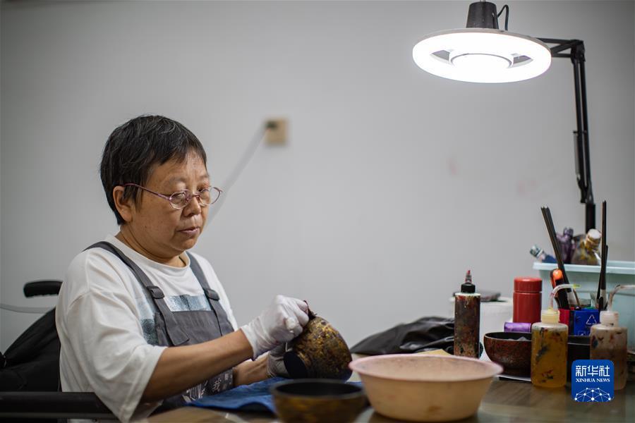 奔驰宝马可以用qq登陆的